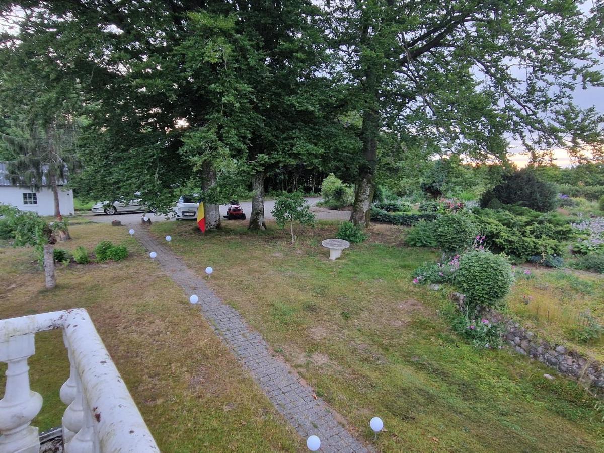 Trandafir Guesthouse Egtved Exteriör bild